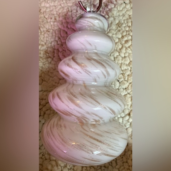 White and Gold Swirl hand blown glass hanging Ornament - Picture 3 of 6